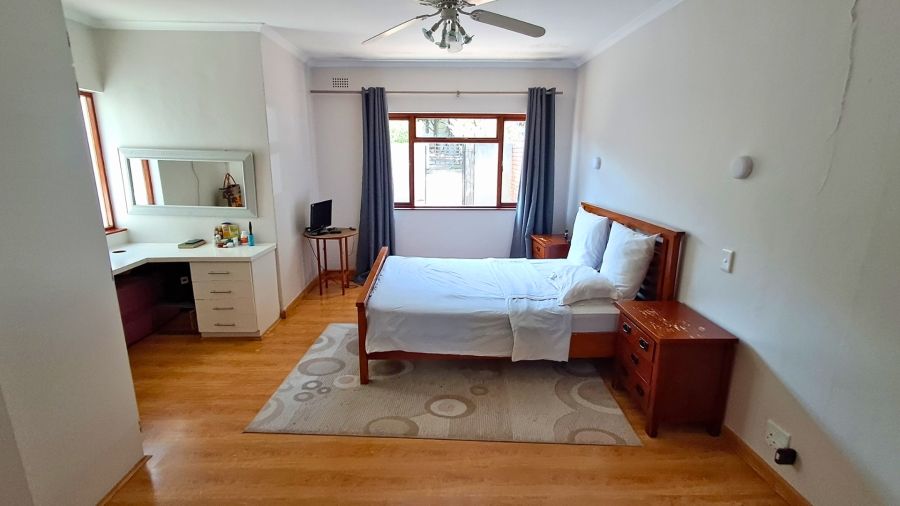 5 Bedroom Property for Sale in Bergsig Western Cape